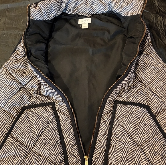 J.Crew Herringbone Excursion Quilted Puffer Vest XS Black White Classic - Picture 8 of 10